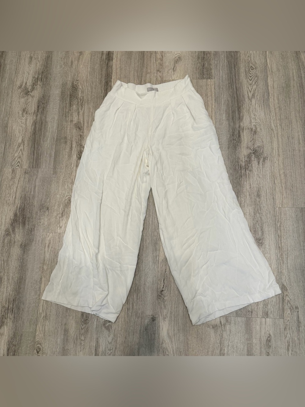1. STATE White Wide Leg Cropped Pants Size‎ Medium